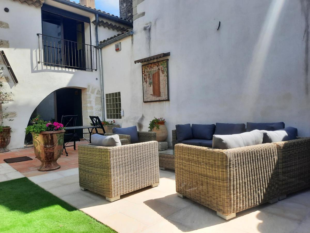 Mas La Maison de mon Père  Proche AVIGNON à PUJAUT Exterior foto